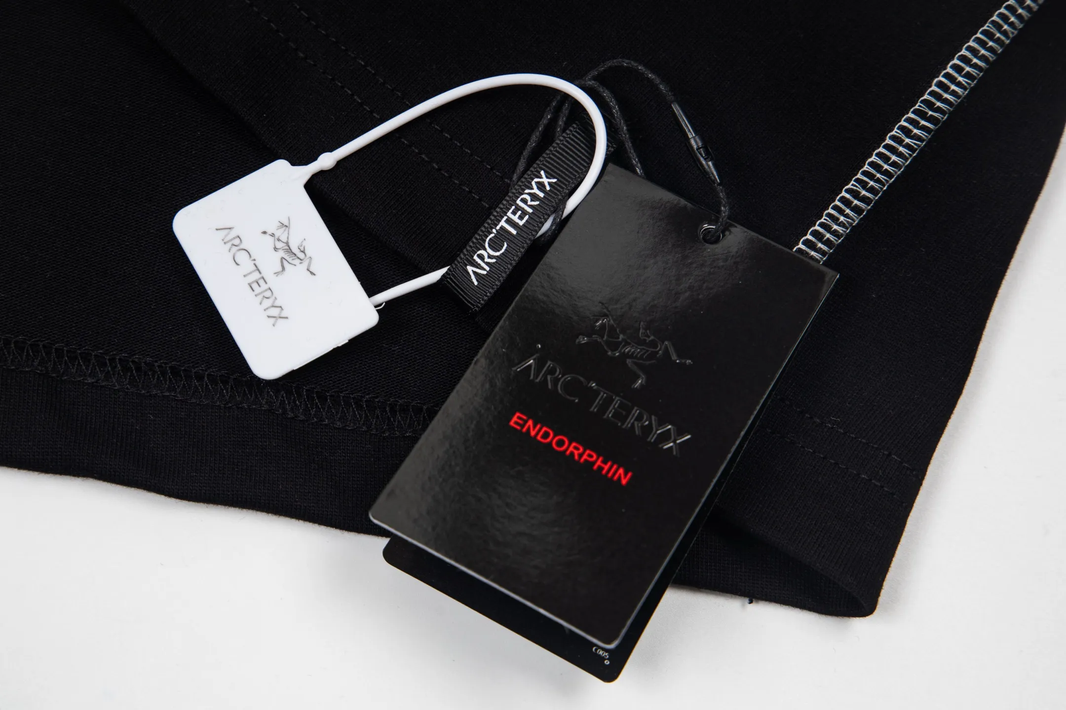 Arcteryx Cormac Series Logo LS T Same Style ✅ Size：XS S M L Black White